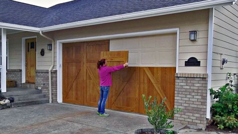 garage skins application GarageSkins Give You a Wood Look Without the Cost Door Refacing, Cardigan Til Baby, Wood Garage Doors, Garage Door Makeover, Garage Remodel, Home Exterior Makeover, Garage Makeover, Exterior Makeover, Exterior Remodel