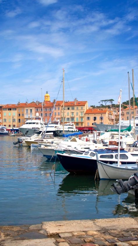 Saint Tropez Travel Photo Gallery Vacations Photos, St Tropez France, San Tropez, Travel Spots, Beautiful Travel, Vacation Photos, The South Of France, Travel Photo, St Tropez