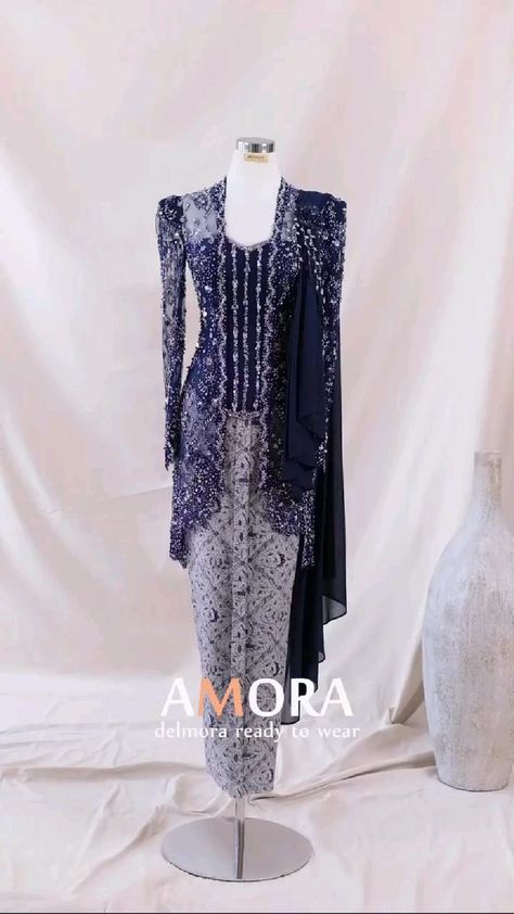 Kebaya Kutu Baru Modern, Kebaya Simple, Kebaya Modern Hijab, Model Dress Kebaya, Dress Brokat Modern, Dress Muslim Modern, Batik Dress Modern, Lakaran Fesyen, Model Kebaya Modern