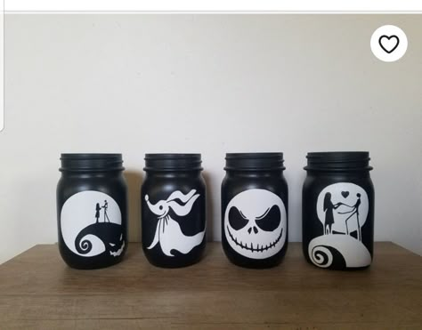 Nightmare Before Christmas Babyshower, Nightmare Before Christmas Wedding, Nightmare Before Christmas Decorations, Nightmare Before Christmas Halloween, Christmas Decals, Adornos Halloween, Christmas Mason Jars, Mason Jar Crafts Diy, Christmas Baby Shower