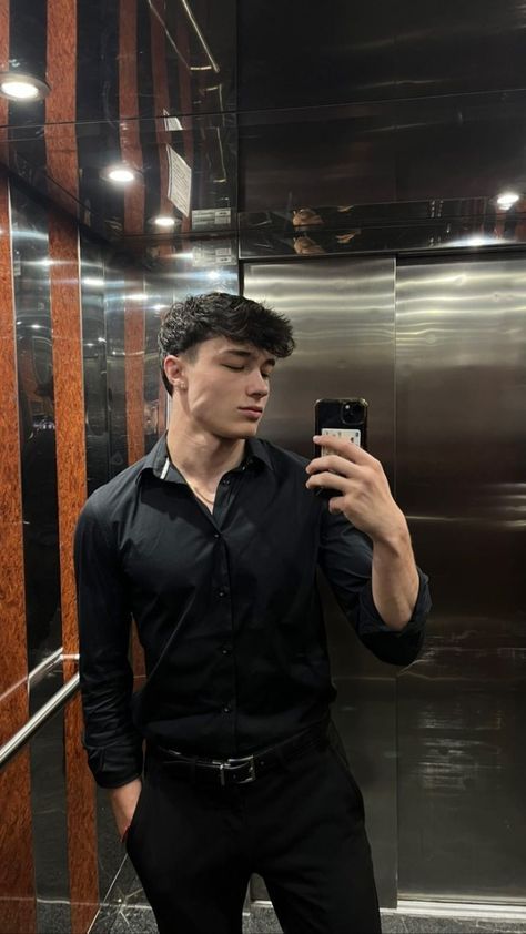 Guy Clubbing Outfit, Prom Male Outfits, Guy Club Outfits, Men Selfie Ideas, Guys Hoco Outfit, Prom Boys Outfit, Male Club Outfits, Hoco Outfits For Guys, Prom Male