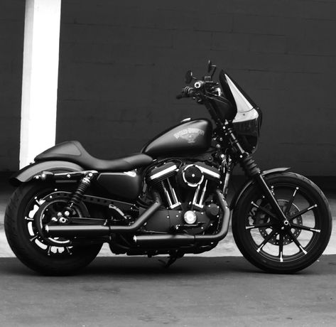 Iron 883 clubstyle sportster Club Style Sportster 1200, Harley Sportster 883 Iron, Iron 883 Custom Ideas, Club Style Sportster, Sportster Club Style, Iron 883 Bobber, Iron 883 Custom, Hd 883 Iron, Harley Davidson Motorcycles Sportster