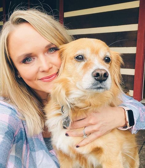 Miranda Lambert Donates $20,000 to Animal Shelters in Celebration of Valentine's Day Miranda Lambert Photos, Chris Young Music, People Who Care, Red Dirt, Animal Shelters, Chris Young, Miranda Lambert, 27 Years Old, Adult Drinks