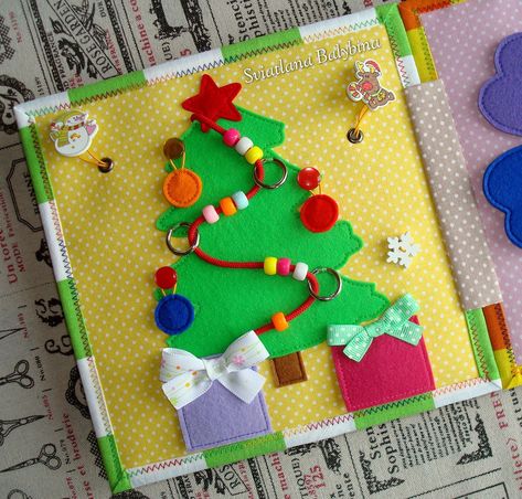 Christmas Quiet Book, Homemade Kids Toys, Tree Activity, Make Christmas Tree, Book Christmas Tree, Book Christmas Gift, Baby Quiet Book, Book Pattern, Book Christmas