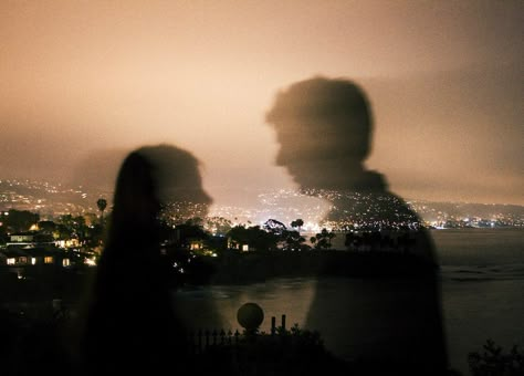 Paper Towns, Fotografi Vintage, Cinematic Photography, Foto Instagram, Double Exposure, Couple Aesthetic, Hopeless Romantic, Two People, Cute Couple Pictures