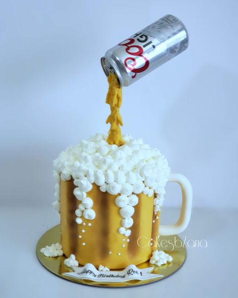 #Birthdaycake #Beermugcake #customcake #cakeartist #cakedecorator #happybirthdayRob Vanilla Cake With Strawberries, Christening Cake Girls, Beer Mug Cake, Strawberry Vanilla Cake, Cake With Strawberries, Gravity Defying Cake, Gravity Cake, London Cake, Safari Cakes