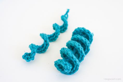 Crochet Curly Cue Sampler - How to Choose the Best Curl Crochet Curls, Spiral Crochet, Crochet Gratis, Crochet Unicorn, Stitch Ideas, Love Crochet, Crochet Stitch, Crochet Techniques, Crochet Gifts