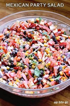 Salad With Ranch Dressing, Mexican Ranch, Football Party Appetizers, Salad With Ranch, Party Salad, Healthy Lunch Salad, Mexican Salad Recipes, Mexican Salad, Potluck Side Dishes