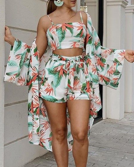 Blusas Satin, 23 Summer, Prints Fashion, Clothing Reference, 2piece Outfits, Short African Dresses, Tropical Print Dress, Beachwear Fashion, Beach Wear Outfits