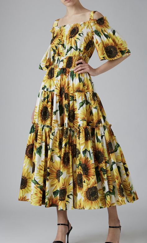 Dolce & Gabbana Off-The-Shoulder Smocked Floral-Print Cotton Maxi Dress #flowers #fashion #style #summer #spring #springsummer2019 #floral Outfit Ideas Dressy, Flowers Fashion, Glamorous Fashion, Hawaii Style, Spring Maxi Dress, Cotton Maxi Dress, Cotton Maxi, Maxi Dress Cotton, Silk Maxi Dress