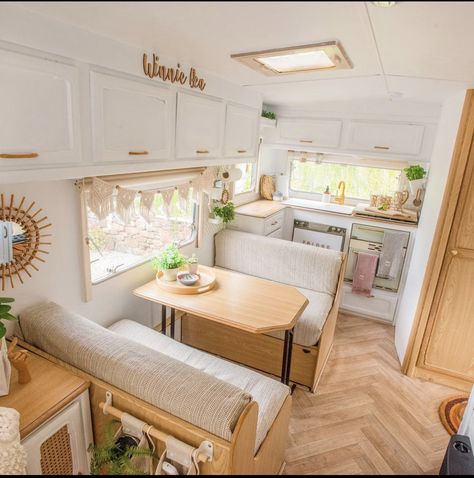 Caravan Workspace, Open Plan Caravan, Viscount Caravan Renovation Ideas, Caravan Styling Ideas, Luxury Caravan Interior, Small Caravan Interior Ideas, Viscount Caravan Renovation, Converted Caravan, Small Caravan Renovation