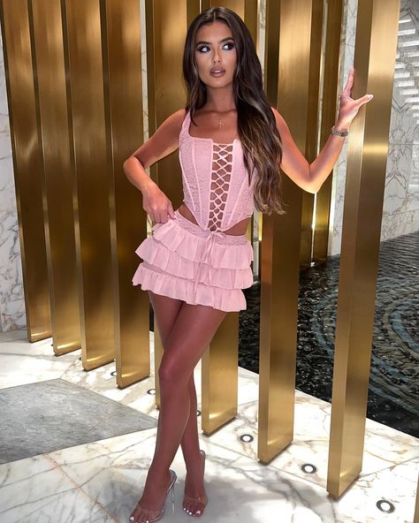 🎀💗 Obsessed… Isabel Two Piece 💗🎀 www.sorelleuk.com Skirt Set Outfit Two Pieces, Pink Corset Outfit, Set Outfit Two Pieces, Skirt Two Piece Outfit, Skirt Set Outfit, Birthday Dinner Outfit, Corset Top Outfit, Corset And Skirt, Rave Fits