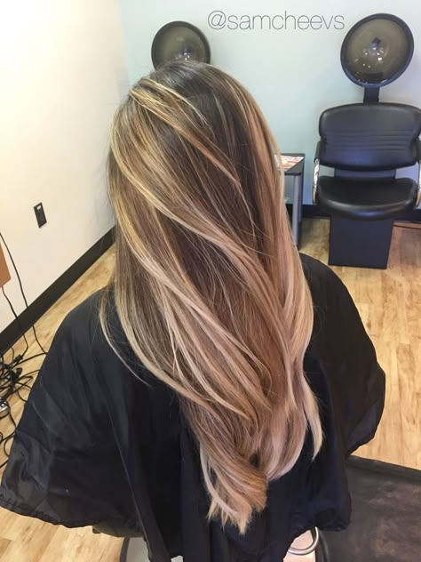 Blonde brown honey chestnut golden chocolate balayage ombré for black and dark brown long hair types Brown Hair Types, Braun Hair, Hair For Summer, Blonde Platinum, Platinum Highlights, Hair Blond, Brunette Hair With Highlights, Gorgeous Hair Color, Dark Hair With Highlights