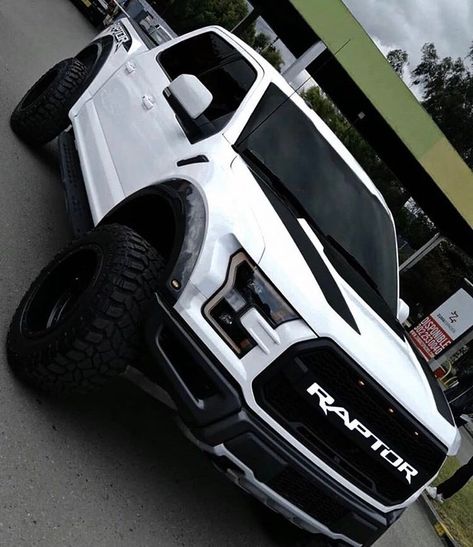 Ford Raptor Lifted, Ford Raptor Truck, Raptor Ford, Raptor Truck, Custom Lifted Trucks, Ford Trucks F150, Trucks Lifted Diesel, Wallpaper Hitam, Lifted Truck