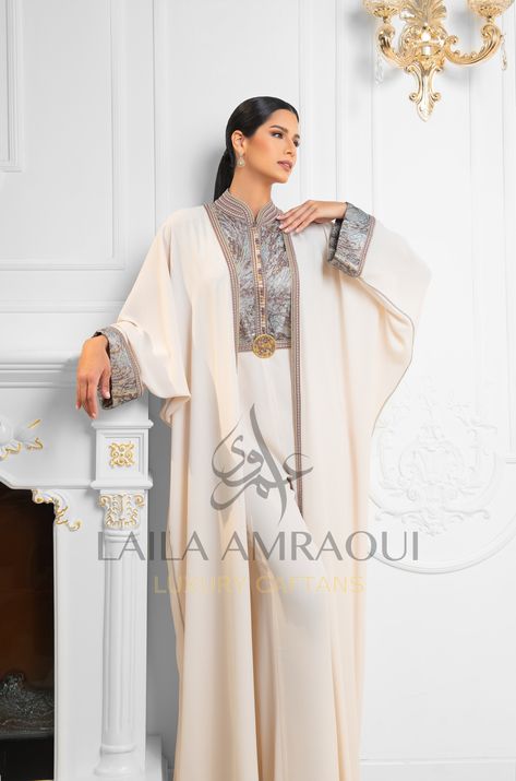 Moroccan Clothing, Moroccan Fashion, Moroccan Dress, Abaya Designs, Woman Suit Fashion, Women Long Sleeve Dress, Hijab Fashion Inspiration, Islamic Fashion, Loose Outfit