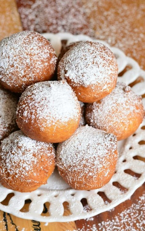 Easy Ricotta Doughnuts - Will Cook For Smiles Cake Donuts Baked, Ricotta Fritters, Will Cook For Smiles, Doughnut Holes, Easy Apple Pie, Baked Apple Pie, Food Charlatan, Donut Holes, Doughnut Recipe