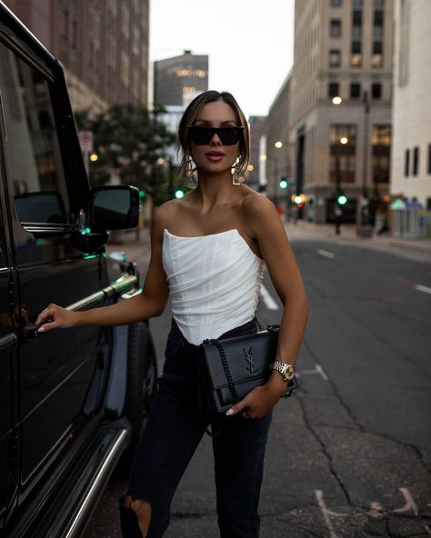 fashion blogger wearing a white corset top from amazon and agolde denim for a chic date night outfit in the fall. #corset #datenight #outfits #womensfashion #amazonfashion Styling A Corset, Styling Corset, White Corset Outfit, Maria Vizuete, Leather Pants Style, Strapless Corset Top, Corset Top Outfit, Mia Mia Mine, White Corset Top