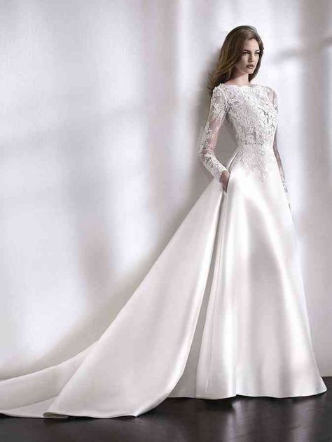 Beach Formal Wedding, Formal Wedding Dresses, Elegant Long Sleeve Wedding Dresses, Beach Formal, San Patrick, Satin Bridal Gowns, Stylish Wedding Dresses, White Wedding Dress, Wedding Dresses Satin