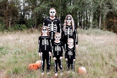 Our skellie family. Family Skeleton Halloween Costumes, Skeleton Family Halloween Costumes, Family Skeleton Costumes, Skeleton Family Costume, Family Horror Halloween Costumes, Skeleton Costume Women, Skeleton Family, Skeleton Costumes, Family Halloween Costume