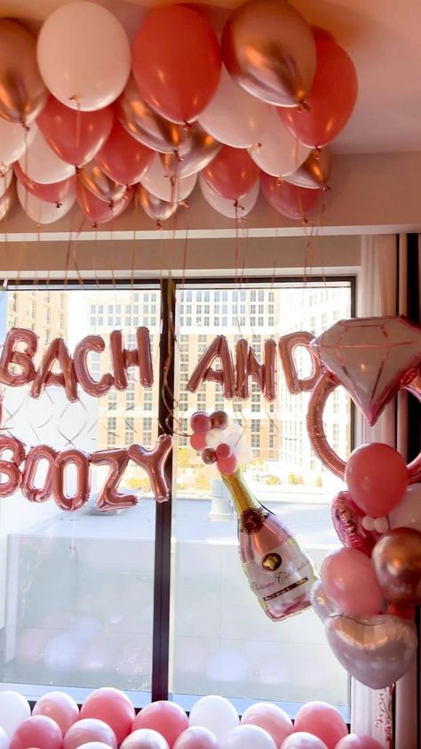 Bachlorette Party Decorations, Pink Bachelorette Party Decorations, Austin Bachelorette Party, Diy Bachelorette, Party Favors Bachelorette, Bachelorette Balloons, Party Itinerary, Pink Bachelorette Party, Bachelorette Party Itinerary