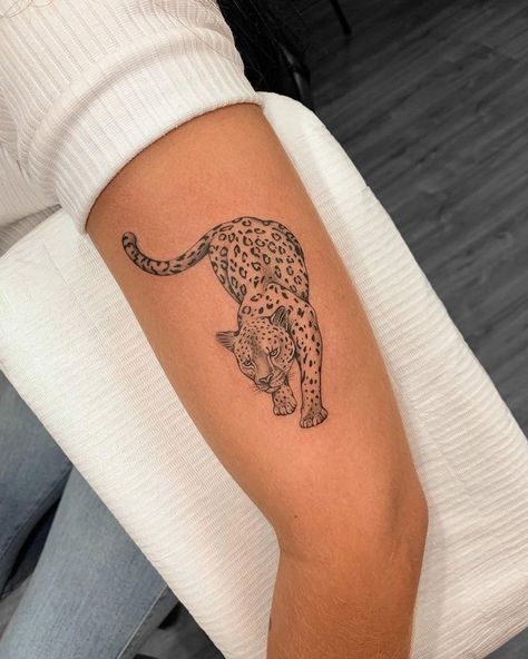 Wellen Tattoo, Jaguar Tattoo, Leopard Tattoos, Cute Tattoos For Women, Classy Tattoos, Discreet Tattoos, Dainty Tattoos, Subtle Tattoos, Tapeta Pro Iphone