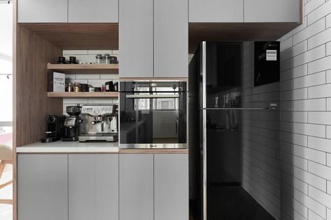 Make the Most of Your 5-Room HDB with Fresh Layout Ideas Dry Kitchen Ideas, Dry Pantry, Dry Kitchen, Knock Down Wall, Pour Over Coffee Maker, Room Transformation, Open Concept Kitchen, Japanese House, Bifold Doors