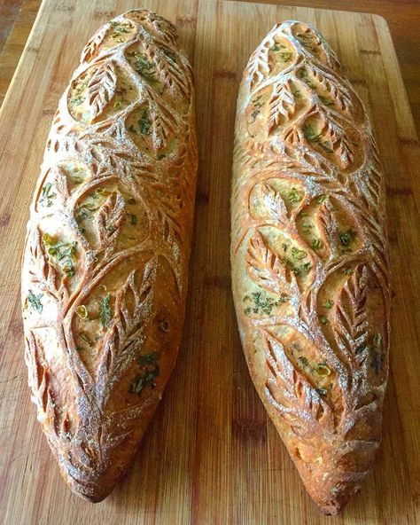 This Home Baker’s Gorgeous Rye Bread Could Start A Revolution Bread Scoring, Bread Art, Rye Bread, Think Food, Deilig Mat, Bread Recipes Homemade, Artisan Bread, Edible Art, Loaf Bread