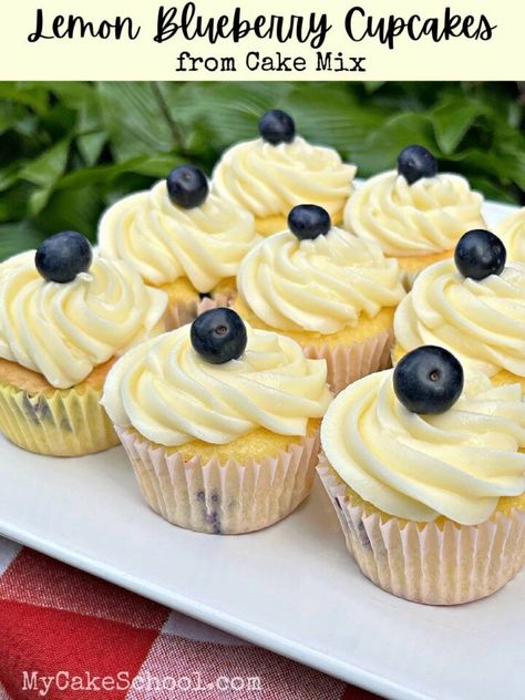 My Cake School, Lemon Blueberry Cupcakes, Cake Mix Cupcakes, Blueberry Cupcakes, Lemon Cream Cheese Frosting, Mango Cheesecake, Blueberry Lemon Cake, Blueberry Desserts, Lemon Loaf