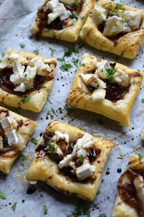 Caramelized Onion & Goat Cheese Tarts Onion And Goat Cheese Tart, Goat Cheese Tarts, Caramelised Onion Tart, Goat Cheese Tart, Onion Tart, Cheese Puff Pastry, Goat Cheese Recipes, Elegant Appetizers, Cheese Tarts