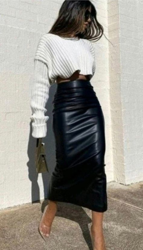 Skirts Women, High Waist Skirt, Elegante Casual, Party Skirt, Looks Chic, Fall Fashion Outfits, Looks Style, Mode Inspiration, Winter Fashion Outfits