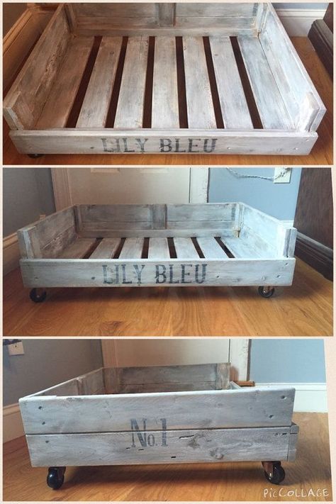 Pallet Dog Bed, Diy Pallet Decoration, Pallet Decoration Ideas, Wooden Dog Bed, Pallet Dog Beds, Custom Dog Beds, Dog House Diy, Diy Dog Bed, Pallet Designs