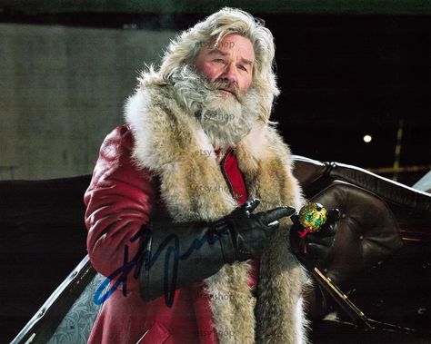 The Christmas Chronicles, Christmas Chronicles, Netflix Christmas Movies, Kurt Russell, Womens Biker Jacket, Netflix Originals, Lady Biker, Red Coat, Central African