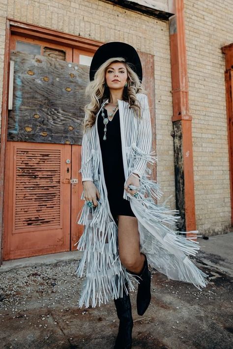 9327969053c0068dd9e07c529866b94ddesc50092572ri Nfr 2022, Edgy Western Style, Southwestern Outfits, Gothic Western, Suede Jacket Outfit, Country Fest, Nfr Outfits, Western Gothic, Rodeo Style