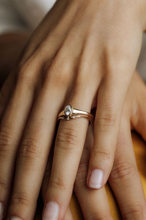 Gold Band Engagement Rings No Diamond, Vintage Engagement Rings Minimalist, Bezel Art Deco Engagement Ring, Minimalist Gem Engagement Ring, Strong Engagement Rings, Minimal Unique Engagement Ring, Diamond Signet Engagement Ring, Minimal Engagement Ring And Wedding Band, Non Conventional Engagement Rings