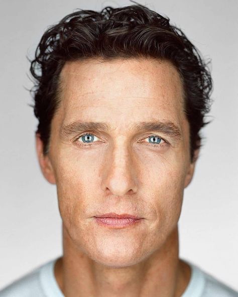 Gentleman Expert on Instagram: “Awesome portraits by Martin Schoeller! Follow @gentleman.expert for more!” Celebrities Wallpaper, Martin Schoeller, ماثيو ماكونهي, Life Quotes Wallpaper, Model Face, Matthew Mcconaughey, Anne Hathaway, Hollywood Actor, Celebrity Art