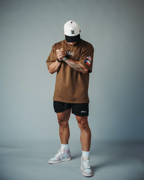 JASON LUCERO | 7.28.23 🗓️ WE’RE BACKKKKK! The official date for the @uphillbattle.co will be next Friday July 28th! A LOT of time & thought went into… | Instagram Buff Guy Outfits Mens Fashion, Casual Gym Outfit Men, Winter Gym Outfit Men, Men Sporty Outfits, Fitness Outfit Men, Male Gym Outfit, Men’s Summer Casual Outfits, Gym Style Mens, Men Gym Outfits