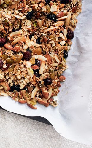 Brunch Bites, Seed Granola, Low Sugar Granola, Bar Desserts, Best Granola, Baked Granola, Magazine Recipes, Paleo Recipes Dessert, Organic Diet