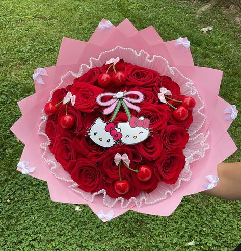 24ct hello kitty Cherry themed ramo🍒🌹 Happy National Girlfriend Day ♥️ . . . . . . #explorepage #smallbusiness #beginnerflorist #hellokittyramo #hellokitty #cherry #roses #happynationalgirlfriendday❤️ #cute #pretty Cherry Flower Bouquet, Hello Kitty Ramo Eterno, Hello Kitty Ramo, Hello Kitty Cherry, Hello Kitty Bouquet, Ramo Ideas, Girlfriend Day, National Girlfriend Day, Ribbon Flowers Bouquet