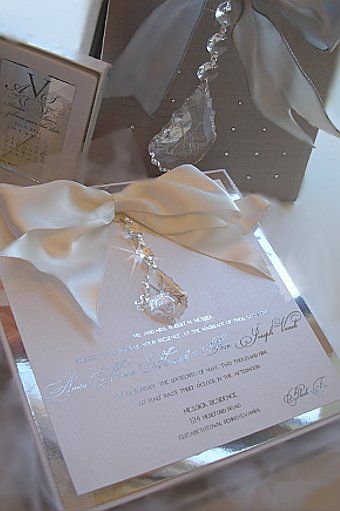 Luxurious, elegant wedding invitation. Silver Wedding Invitations, Card Table Wedding, Trendy Wedding Invitations, Luxury Invitation, Winter Wedding Invitations, Bling Wedding, Luxury Wedding Invitations, Invitation Inspiration, Elegant Wedding Invitations