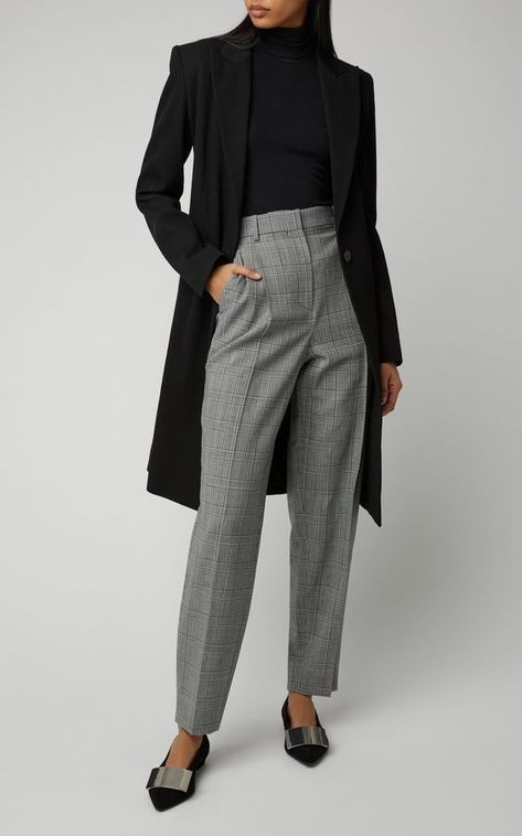 Slacks Outfit, Minimalist Moda, Elegantes Outfit Damen, Dark Academia Outfits, Prince Of Wales Check, Academia Outfits, Business Casual Outfits For Work, Stylish Work Outfits, Business Outfit