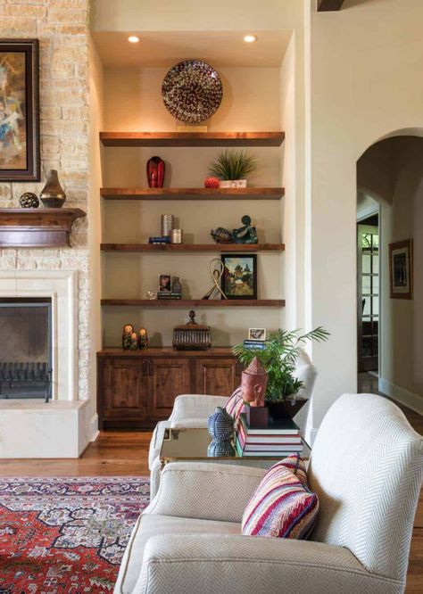 Spanish Colonial meets traditional in a beautifully styled Texas home. I like the warm lighting above the open shelving. Spanish Home Decor, First Apartment Decorating, Colonial Style Homes, Interior Design Boards, Living Modern, Spanish Style Homes, New Interior Design, Traditional Living Room, Spanish Colonial