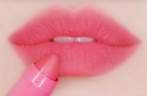 Pastel Pink Lipstick, Pink Lip Color, Y2k Beach, Blue Monster, Lagoona Blue, Pink Lipstick, Makeup Pictures, Blue Style, Prom Makeup