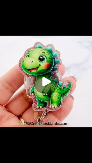 MGCreationsByKaren on Instagram: "Cute Dino in rose gold 🦖  . #dinosaur #dino #resin #resinart #craft #crafts #diy #handmade #gift #green #dinosaurs #foryou #mgcreationsblanks #mgcreationsbykaren #badge #keychain #rosegold" Cute Dino, Diy Handmade, Crafts Diy, Resin Art, Dinosaurs, Rose Gold, Handmade Gift, Green, Gold