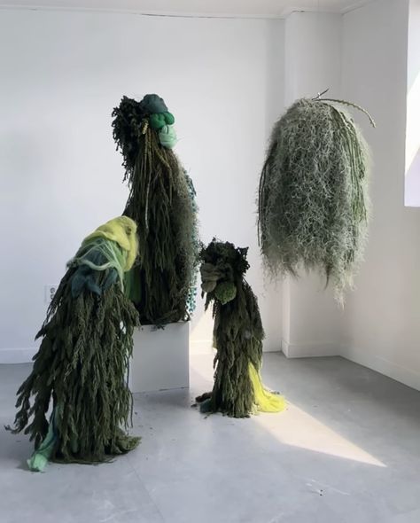 Halloween Installation, Moss Installation, Moss Arrangements, Moss Sculpture, Moss Carpet, Flower Arragement, Moss Grass, Grass Art, Modern Floral Arrangements