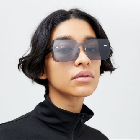 Chic Streetwear Sunglasses With Tinted Lenses, Y2k Rimless Sunglasses, Purple Rimless Sunglasses With Tinted Lenses, Translucent Sunglasses, Brown Rimless Tinted Sunglasses, Red Cat Eye Sunglasses, Circle Fashion, Clear Sunglasses, Urban Outfitters Sunglasses