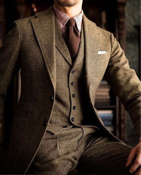 Khaki Green Men's Wedding Tweed Suits Solid Colored 3 Piece Daily Plus Size Single-Breasted Two-buttons 2024 2024 - $131.99 Tweed Suits Men, Actor Outfits, Brown Three Piece Suit, Brown Wool Suit, Green Tweed Suit, Tan Suits, English Hunting, Hunting Outfit, Woolen Suit