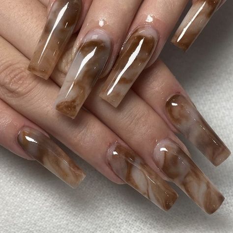 Marble Acrylic Nails, Arabic Designs, Quinceanera Nails, Brown Acrylic Nails, Claw Nails, Brown Marble, Simple Gel Nails, Polygel Nails, Glow Nails