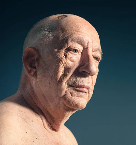 2,990 Old Man No Shirt Stock Photos, High-Res Pictures, and Images - Getty Images Men Anatomy, Life Drawing Pose, Old Man Face, Old Man Portrait, Men's Portrait Photography, Old Portraits, Face Drawing Reference, Old Faces, Pastel Portraits