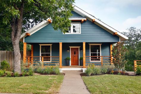 Fixer Upper: A Craftsman Remodel for Coffeehouse Owners | HGTV's Fixer Upper With Chip and Joanna Gaines | HGTV Porch Beams, Craftsman Remodel, Hgtv Fixer Upper, Exterior House Color, Craftsman Exterior, House Color Schemes, Exterior Paint Colors For House, Casa Exterior, House Siding