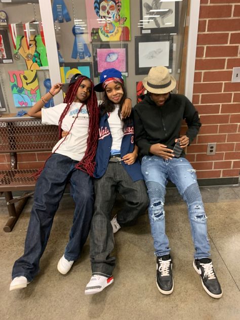 2000s Fashion Outfits Party Hip Hop, 2000s Outfits Ideas For School, Through Back Thursday Spirit Week, Cute Throwback Outfits For Spirit Week, 90s Days Spirit Week, 90s Fits Hip Hop, Throwback Outfits Black Women, Spirt Week 90s Day, 2000 Throwback Outfit